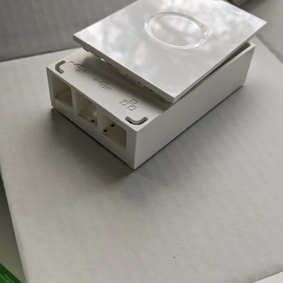 Raspberry Pi 4 Model B 4GB Starter Kit